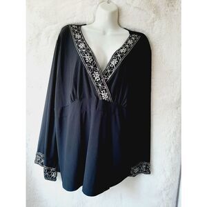 Dressbarn Black gold embroidered floral beaded 2X top